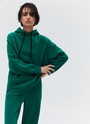 Худи Oversize, цвет: изумрудный Allweneed
Свободное худи из мягкой ткани. Ткань очень приятно касается тела и позволяет вашей коже дышать. Удобный капюшон на кулиске. Прекрасный вариант, чтобы пробежаться до ближайшей пекарни выходным днем. Носите комплектом с трикотажными брюками или с любым низом из гардероба.
На модели размер XS/S