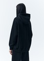 Худи Oversize, цвет: Черный Allweneed
Свободное худи из мягкой ткани. Ткань очень приятно касается тела и позволяет вашей коже дышать. Удобный капюшон на кулиске. Прекрасный вариант, чтобы пробежаться до ближайшей пекарни выходным днем. Носите комплектом с трикотажными брюками или с любым низом из гардероба.
На модели размер XS/S