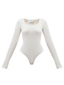 


Боди из нежного трикотажа с приятной на ощупь текстурой. Благодаря тонкой и эластичной ткани модель хорошо садится по фигуре. Круглый, глубокий вырез и удлиненный рукав. Мы сделали удобную застежку на кнопках для регулирования длины изделия. Если вы искали способ сделать образ лаконичным, но чуть более чувственным, чем с обычной футболкой или лонгсливом, обратите внимание на боди. Можно сочетать с любым низом: юбкой, брюками или джинсами.

