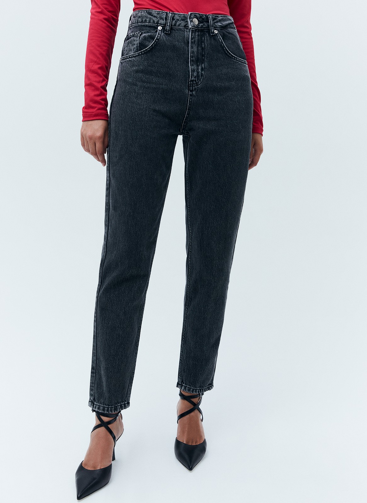 Джинсы, цвет: серый Allweneed Базовая модель из плотного хлопка, хорошо держат форму. Цвета легко впишутся в гардероб и дополнят любой образ.