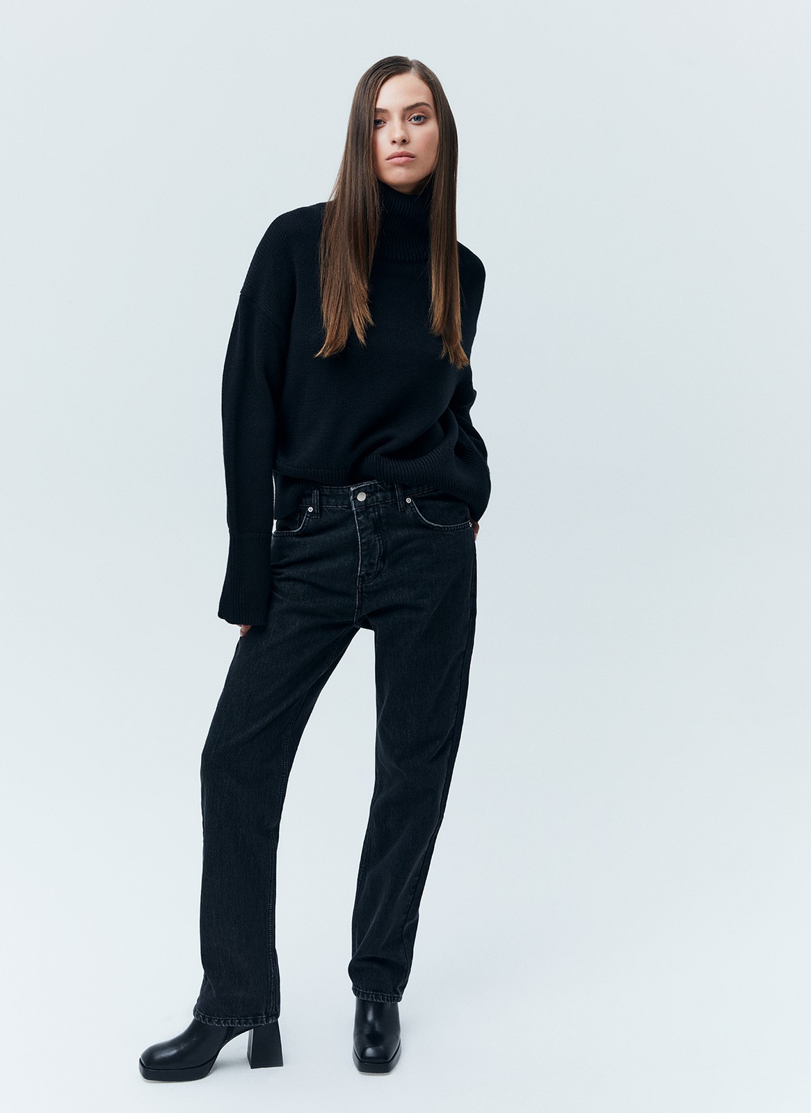 Джинсы Straight fit со средней посадкой, цвет: Черный Allweneed Модель джинс из хлопка,длинные прямые со средней посадкой. Визуально вытягивают фигуру. Отлично подойдут на каждый день.