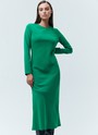 Платье миди по косой, цвет: зеленый Allweneed Платье длины миди. Плотная, приятная на ощупь вискоза. Модель с длинным рукавом и актуальным кроем по косой. Круглый вырез. Гармонично будет смотреться с длинными пальто и свободными жакетами. Для создания вечернего образа просто добавьте немного лаконичных украшений.
На модели размер XS