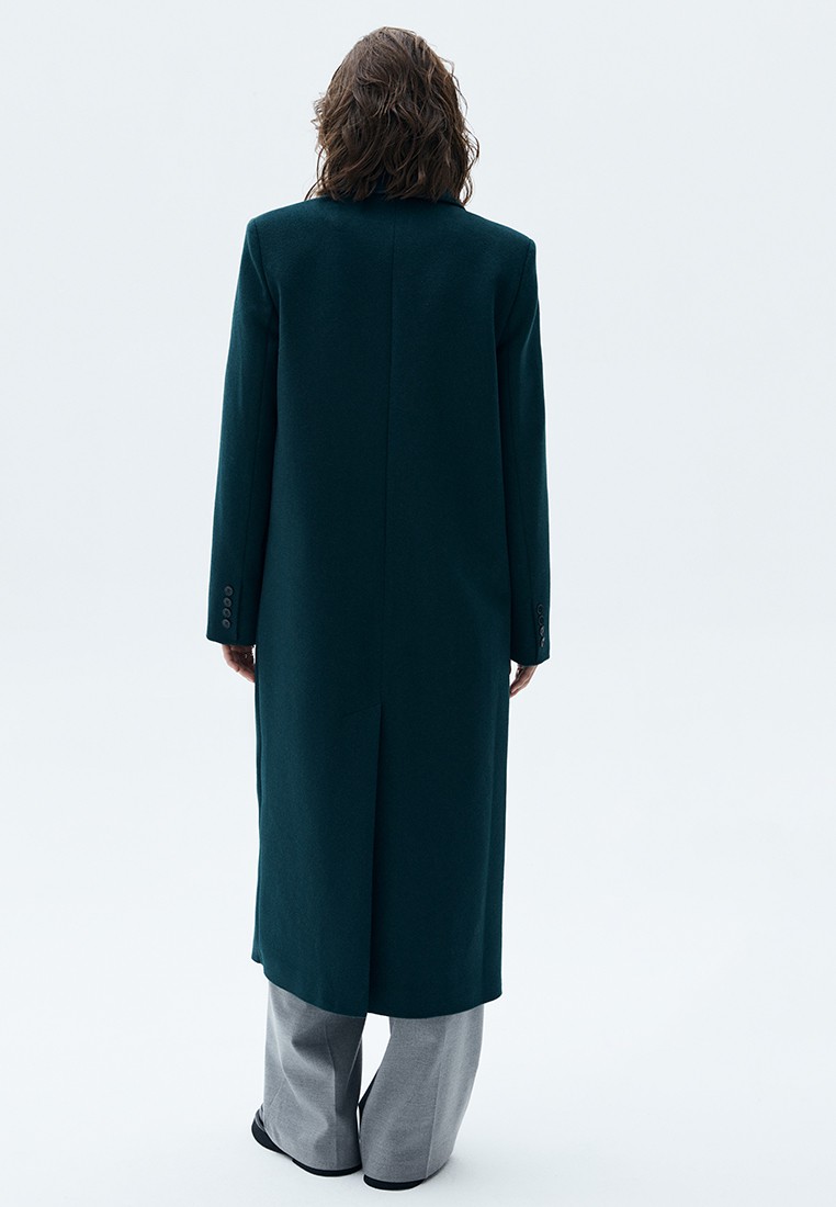 ДВУБОРТНОЕ УДЛИНЁННОЕ ПАЛЬТО, цвет: темно-изумрудный Allweneed
Двубортное пальто длины миди из итальянской шерстяной ткани. Модель прямого силуэта с классической линией плеч. Два накладных кармана. Пальто, которое подойдет к лаконичному образу на каждый день и к строгому костюму и вечернему платью. Ткань высокого качества имеет характерный легкий отблеск, что добавляет образу немного шика. Модель достаточно свободная, поэтому вы можете легко передвигаться по городу.
Температурный режим до +5 C