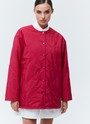 Стёганая куртка oversize, цвет: фуксия Allweneed
Куртка на синтепоне свободного кроя. Комфортное спущенное плечо. Удобная застежка на кнопки. Мы любим надевать эту модель на мягкий лонглисв с джинсами и отправляться на прогулку. Ткань имеет минимальный водоотталкивающий эффект. Использование зонта обязательно.
Температурный режим от +5 до +15 C