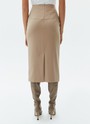 Прямая юбка из костюмной ткани, цвет: бежевый Allweneed
Юбка-карандаш из костюмной ткани. Мы поработали над тканью в этом сезоне, теперь она ещё лучше держит форму. Благодаря материалам высокого качества, юбка красиво смотрится на фигуре. Модель на средней посадке. Мы рекомендуем сочетать с жакетами из новой коллекции и водолазками.