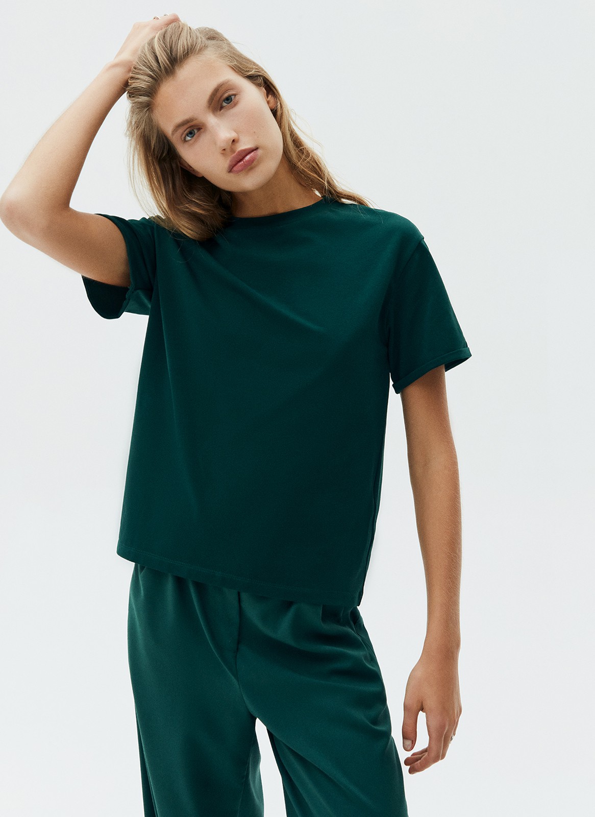 ФУТБОЛКА TIMELESS, цвет: изумрудный Allweneed Футболка свободного кроя из слегка тянущегося хлопкового материала. В новой коллекции мы выпустили футболки в новыхбазовых, пастельных и приглушенных цветах.