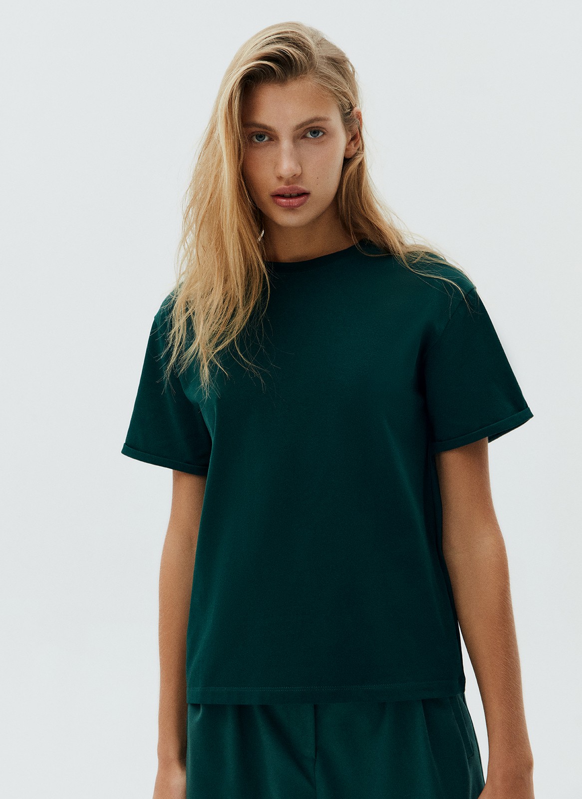 ФУТБОЛКА TIMELESS, цвет: изумрудный Allweneed Футболка свободного кроя из слегка тянущегося хлопкового материала. В новой коллекции мы выпустили футболки в новыхбазовых, пастельных и приглушенных цветах.