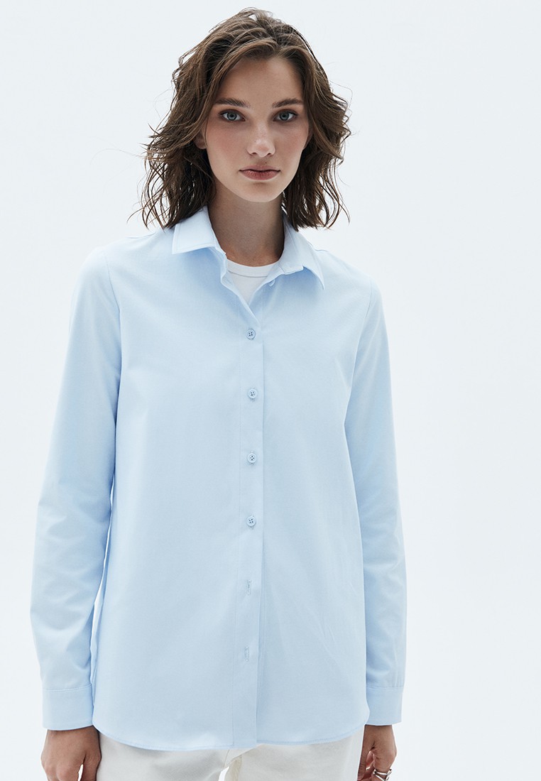 Рубашка прямая, цвет: светло-голубой Allweneed
Плотная рубашка прямого кроя. Воротник-стойка и застежка на пуговицы в тон. Модель с классической линией плеча. Носите на футболки вторым слоем или самостоятельно как элемент базового гардероба. Такой фасон будет актуален всегда, поэтому эта рубашка прослужит не один сезон.