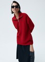 Свитер oversize c молнией на горловине, цвет: красный Allweneed
Свитер свободного кроя с молнией на горловине. Спущенная линия плеча для расслабленного образа. Материал согревает и очень приятно касается тела, поэтому вы можете проводить в нем долгие вечера у камина. Для офиса сочетайте свитер с юбкой-карандашом, а для отдыха с удобными джинсами или брюками из трикотажа.