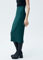Прямая юбка из костюмной ткани, цвет: изумрудный Allweneed
Юбка-карандаш из костюмной ткани. Мы поработали над тканью в этом сезоне, теперь она ещё лучше держит форму. Благодаря материалам высокого качества, юбка красиво смотрится на фигуре. Модель на средней посадке. Мы рекомендуем сочетать с жакетами из новой коллекции и водолазками.