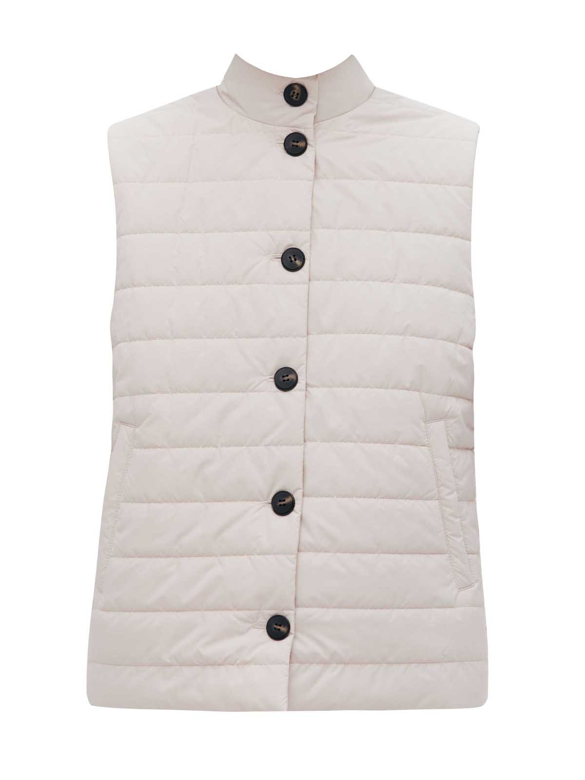 Ультралёгкий стёганый жилет, цвет: светло-бежевый Allweneed
Ультралегкий стеганый жилет на синтепоне. Застежка на кнопки. Благодаря короткой длине вы ощущаете свободу движений. Можно носить самостоятельно или как дополнительный слой под пальто. Мы любим брать такие жилетки в поездки, чтобы всегда была возможность утеплиться. Ткань имеет минимальный водоотталкивающий эффект. Использование зонта обязательно. Температурный режим от +5 до +15 C
На модели размер XS