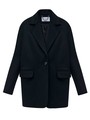 Однобортное пальто из мягкой шерстяной ткани. Модель фасоном напоминает жакет. Слегка спущенная линия плеча, поэтому комфортно носить со свитером и худи. Классический воротник и лацканы. Два накладных кармана и застежка на одну пуговицу. Мы советуем сочетать пальто с костюмами или джинсами для более лаконичного образа.
Температурный режим до +5 C



