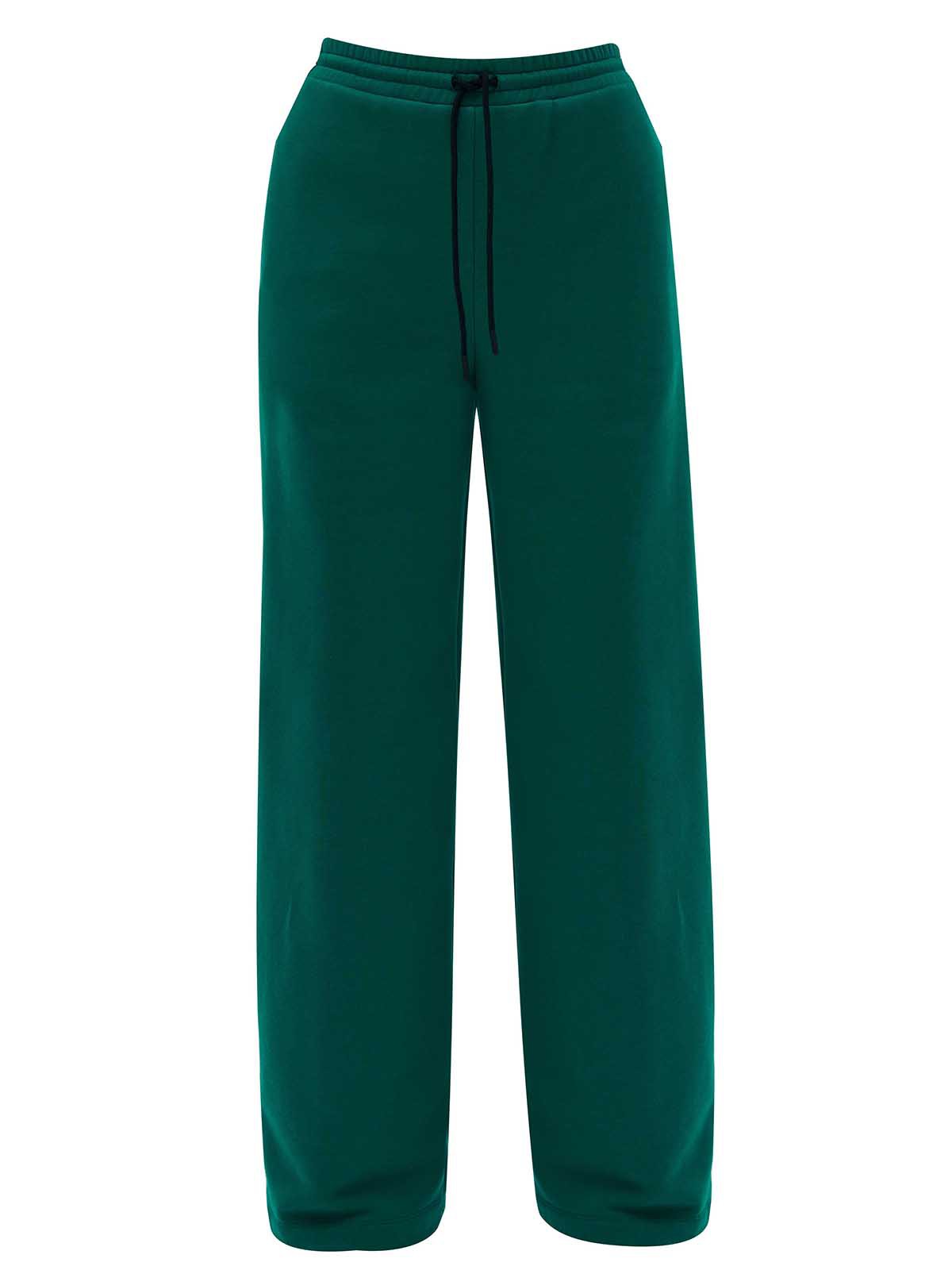 Брюки широкие, цвет: изумрудный Allweneed
Широкие брюки из мягкого трикотажа. Удобный эластичный пояс на шнурке. Брюки полной длины, поэтому они делают фигуру визуально стройнее. Ткань очень приятна на ощупь. Мы можем провести в этих брюках целый день: дома, на прогулке или в поездке. Советуем сочетать с худи из нашей линейки Комфорт.