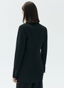 Жакет удлиненный, цвет: Черный Allweneed
Жакет удлинённый слегка приталенного кроя. Двубортная модель с классической линией плеча и двумя накладными карманами. Новая костюмная ткань в этом сезоне обеспечивает ещё лучшую посадку по фигуре. Так модель хорошо смотрится на девушках с разной внешностью. Вы можете носить изделие с брюками, а также с джинсами и платьями.
