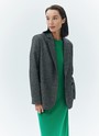 Жакет oversize с широкими плечами, цвет: Черный Allweneed
Однобортный жакет с широкими плечами. Модель выполнена из фактурной, буклированной ткани. Два накладных кармана. Мы сделали трендовый жакет с акцентной линией плеча. Если вы хотите более уверенный образ, смело добавляйте в гардероб эту модель. Мы советуем присмотреться к брюкам из коллекции, чтобы сочетать с жакетом.