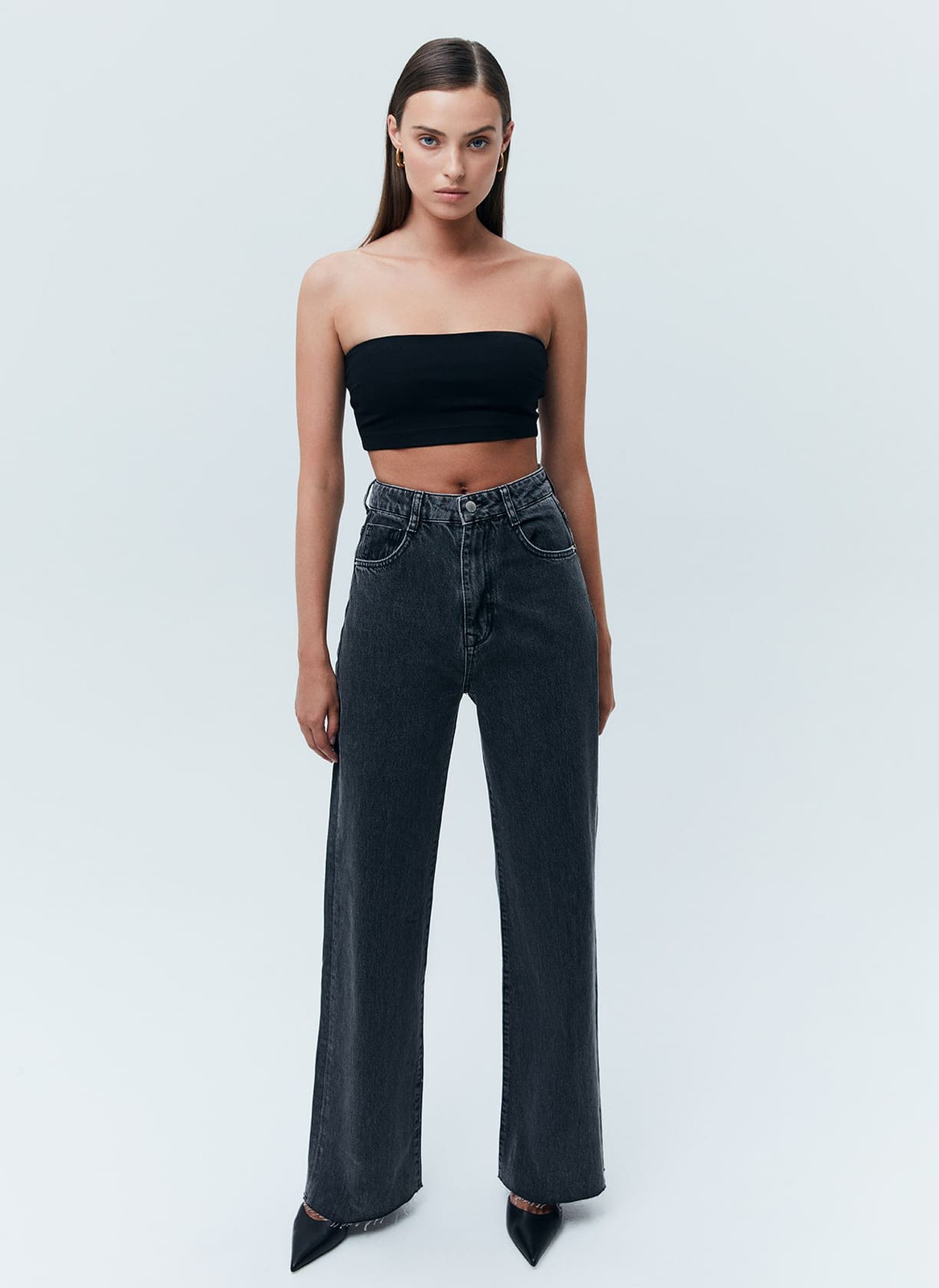 Джинсы широкие полной длины, цвет: серый Allweneed Джинсысвободного кроя из хлопка,с высокой посадкой. Плотный деним позволяет держать форму и красиво облегать линию бедра. Необработанный край. Мы выполнили модель из нашего премиального, 100% хлопкового денима, с авторской варкой и брендированной фурнитурой высокого качества.