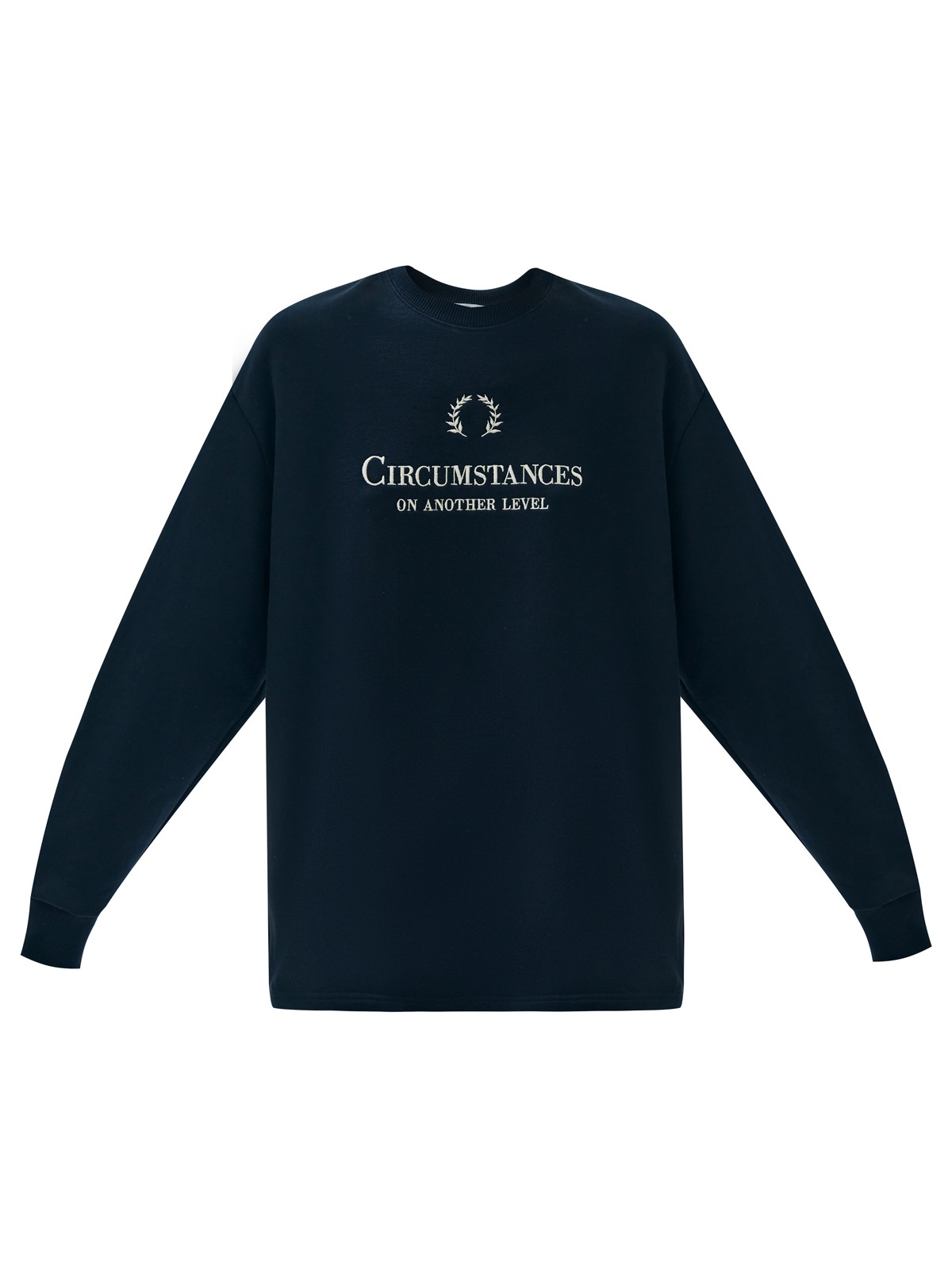 Свитшот с вышивкой, цвет: синий Allweneed
Свитшот свободного кроя из плотного трикотажа. Модель имеет разрезы по боковым швам, спущенное плечо и удлиненный рукав. Акцентная деталь вышивка. Благодаря приятной на ощупь ткани вы комфортно проведете в свитшоте целый день. Мы советуем сочетать с юбками и джинсами, а также составлять многослойные образы с рубашками.