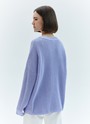 Свитер oversize, цвет: лавандовый Allweneed
Хлопковый свитер крупной вязки. Модель свободного силуэта, с круглой горловиной. Легко вписывается в весенний гардероб. Материал дышит и позволяет поддерживать оптимальный температурный режим. Мы рекомендуем носить его как самостоятельно, так и надеть под него футболку или рубашку. Это одна из наших любимых моделей для прогулок или уютных посиделок с подругой.