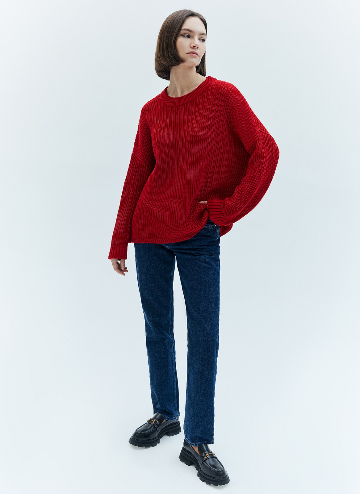 Свитер oversize, цвет: ягодный Allweneed
Хлопковый свитер крупной вязки. Модель свободного силуэта, с круглой горловиной. Легко вписывается в весенний гардероб. Материал дышит и позволяет поддерживать оптимальный температурный режим. Мы рекомендуем носить его как самостоятельно, так и надеть под него футболку или рубашку. Это одна из наших любимых моделей для прогулок или уютных посиделок с подругой.