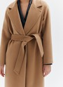 Пальто-халат, цвет: кэмел 1 Allweneed
Наш бестселлер, пальто-халат с отложным воротником и треугольными лацканами. Теплая шерсть с мягким отливом - лучший материал для демисезонного пальто. Мы любим это пальто за мягкий нрав: свободный фасон без застежки, широкий пояс, которым можно подчеркнуть талию или оставить пальто распахнутым при желании. Лаконичность линий делает его универсальным для практически любого образа и стиля.
Температурный режим до +5 C.
На модели размер XS