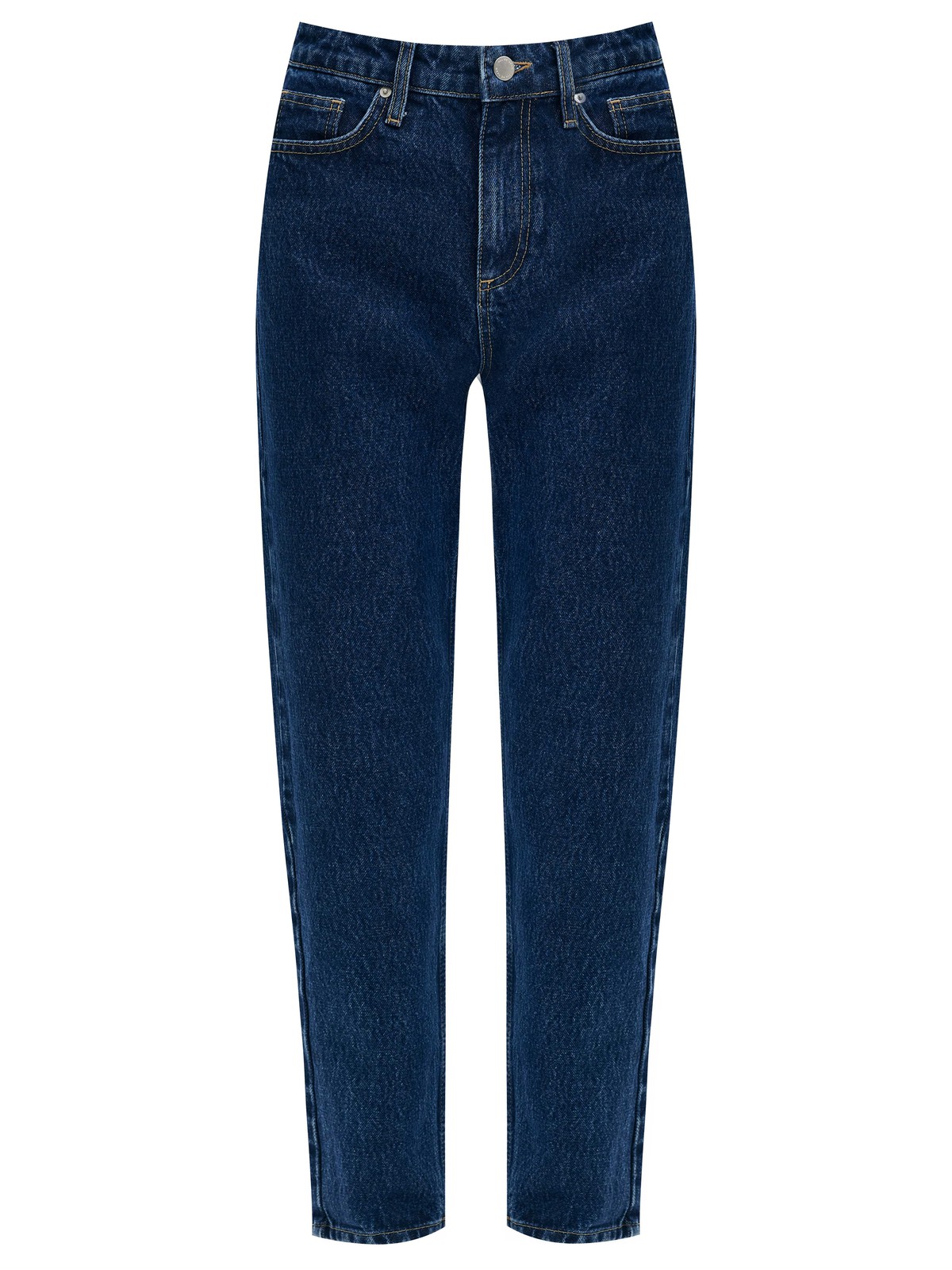 Джинсы Mom fit формируют красивую линию бедра. Слегка свободные, зауженные книзу. Укороченная модель подчеркивает красоту щиколоток. Выполнены из премиального 100% хлопкового денима с авторской варкой и брендированной фурнитурой.