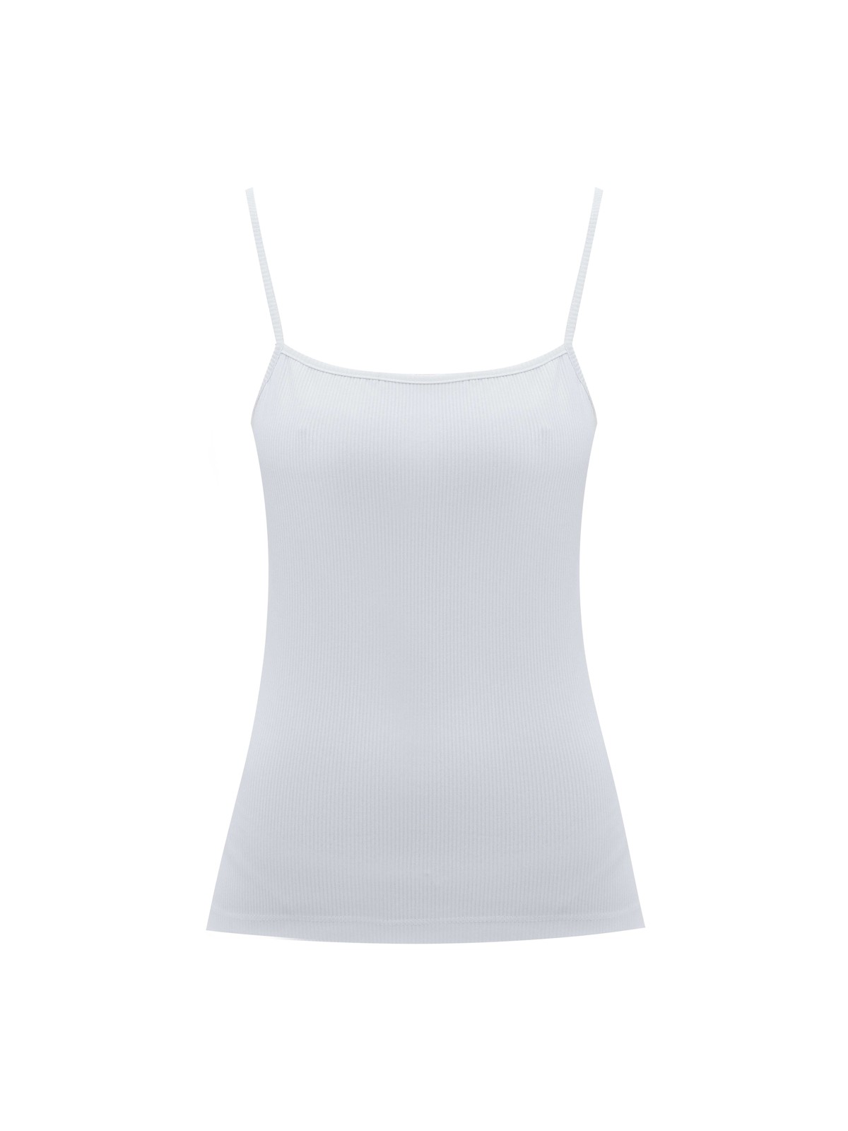 Майка на тонких бретелях из мягкого материала. Тонкая, слегка прозрачная ткань. Мы предлагаем носить её как базовую модель, вписывая в любой образ.